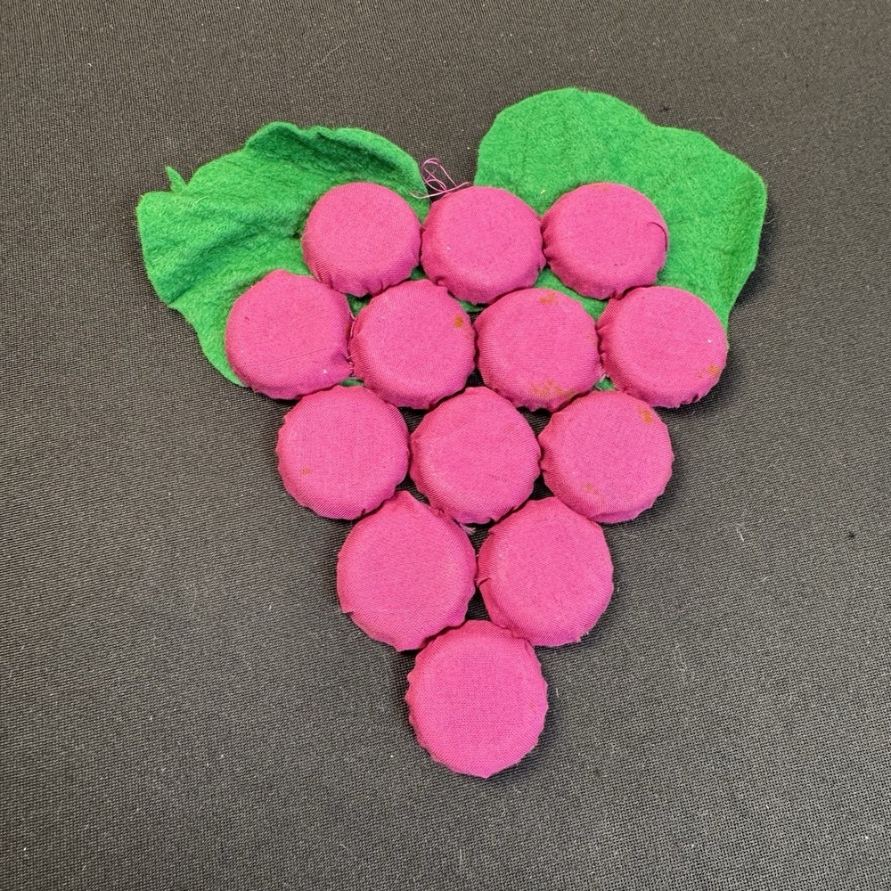 Vintage Handmade Bottle Cap Grape Cluster Hot Pad Wall Hanging